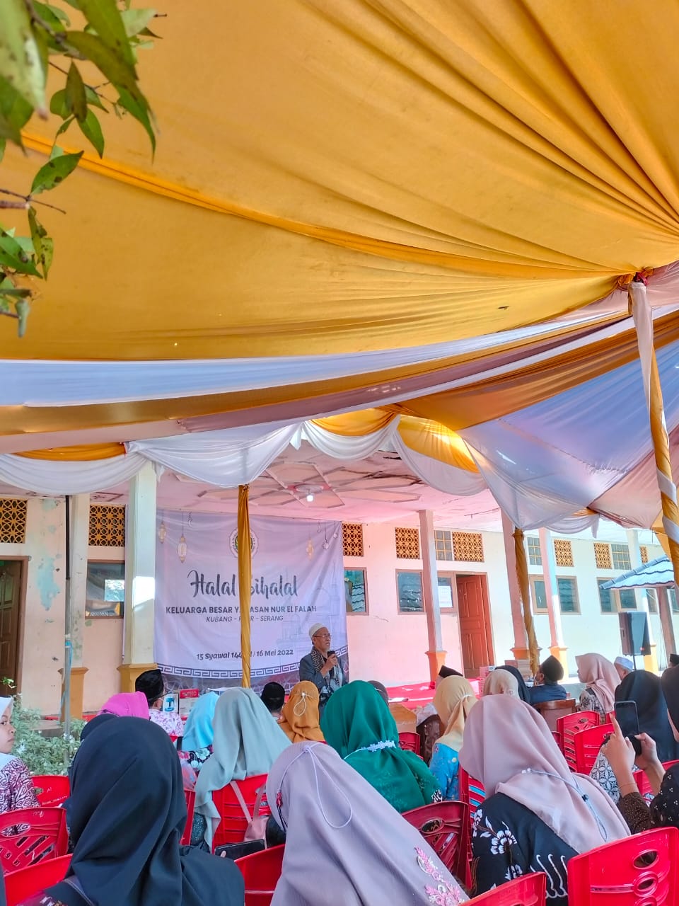 Halal Bihalal Yayasan Nur El-Falah